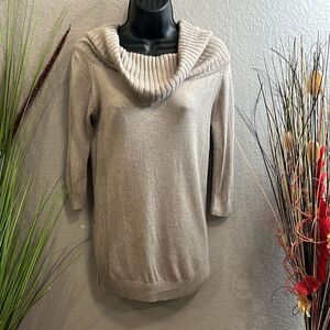 RB11 Express slouchy neck sweater, size small petite